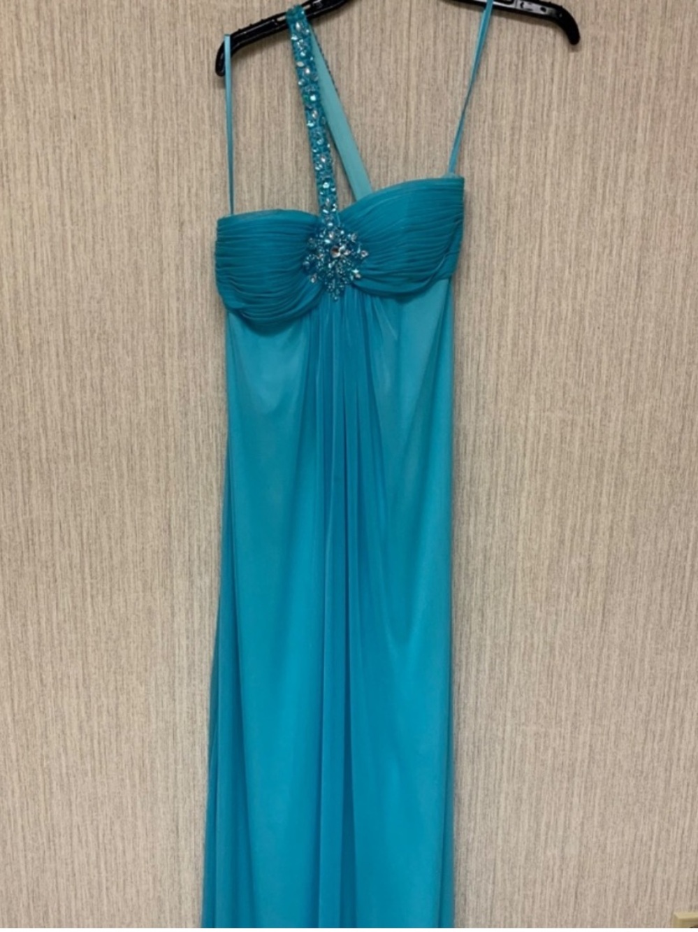 Cache Turquoise One-Shoulder Beaded Evening Gown